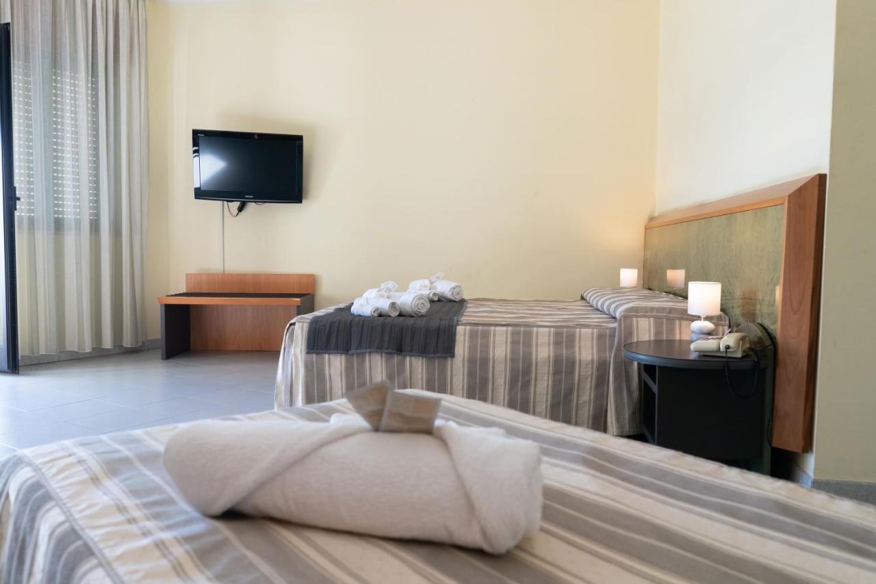 Hotel Melissa ตอร์เร เมลิสซา ภายนอก รูปภาพ