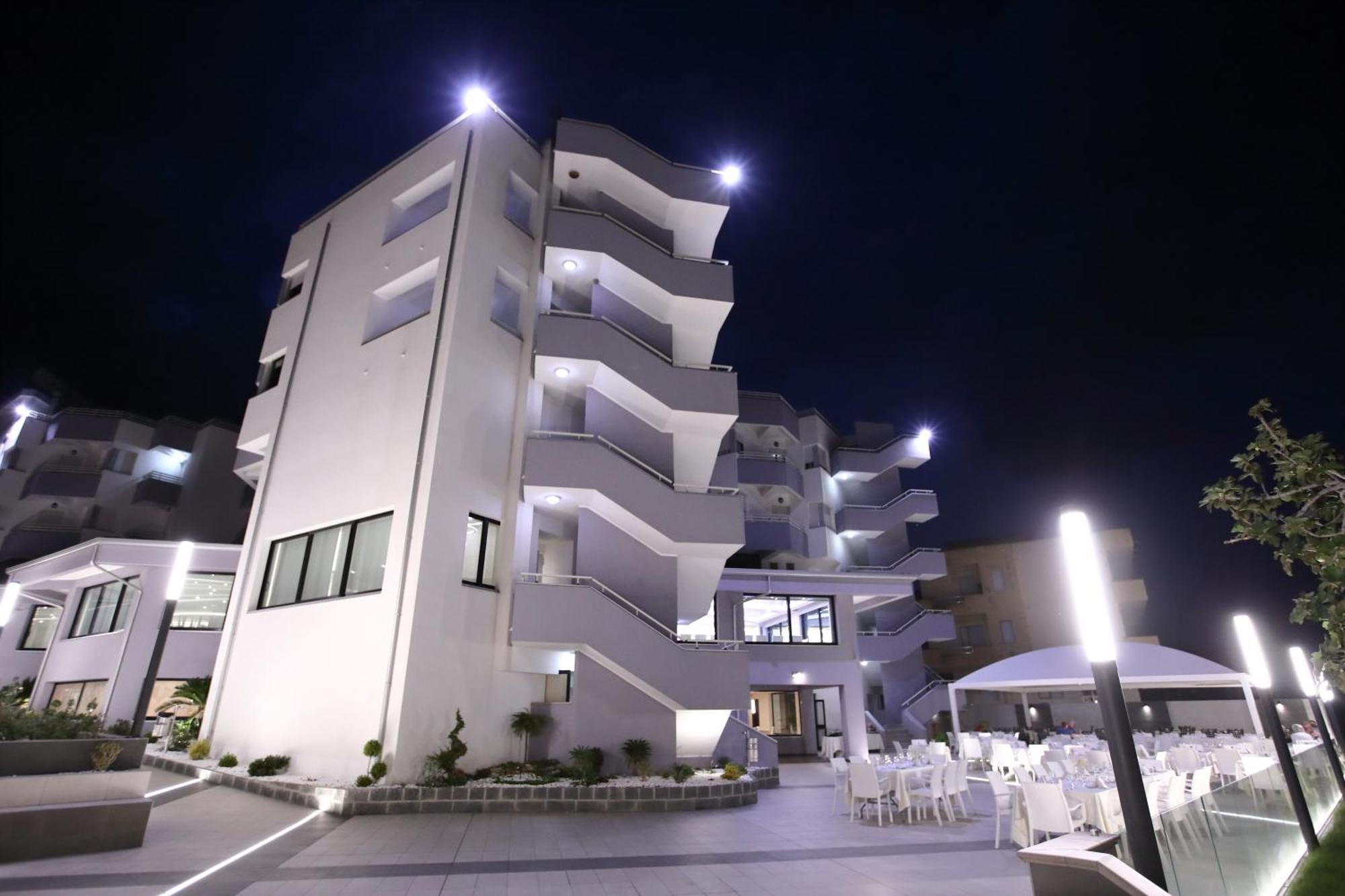 Hotel Melissa ตอร์เร เมลิสซา ภายนอก รูปภาพ
