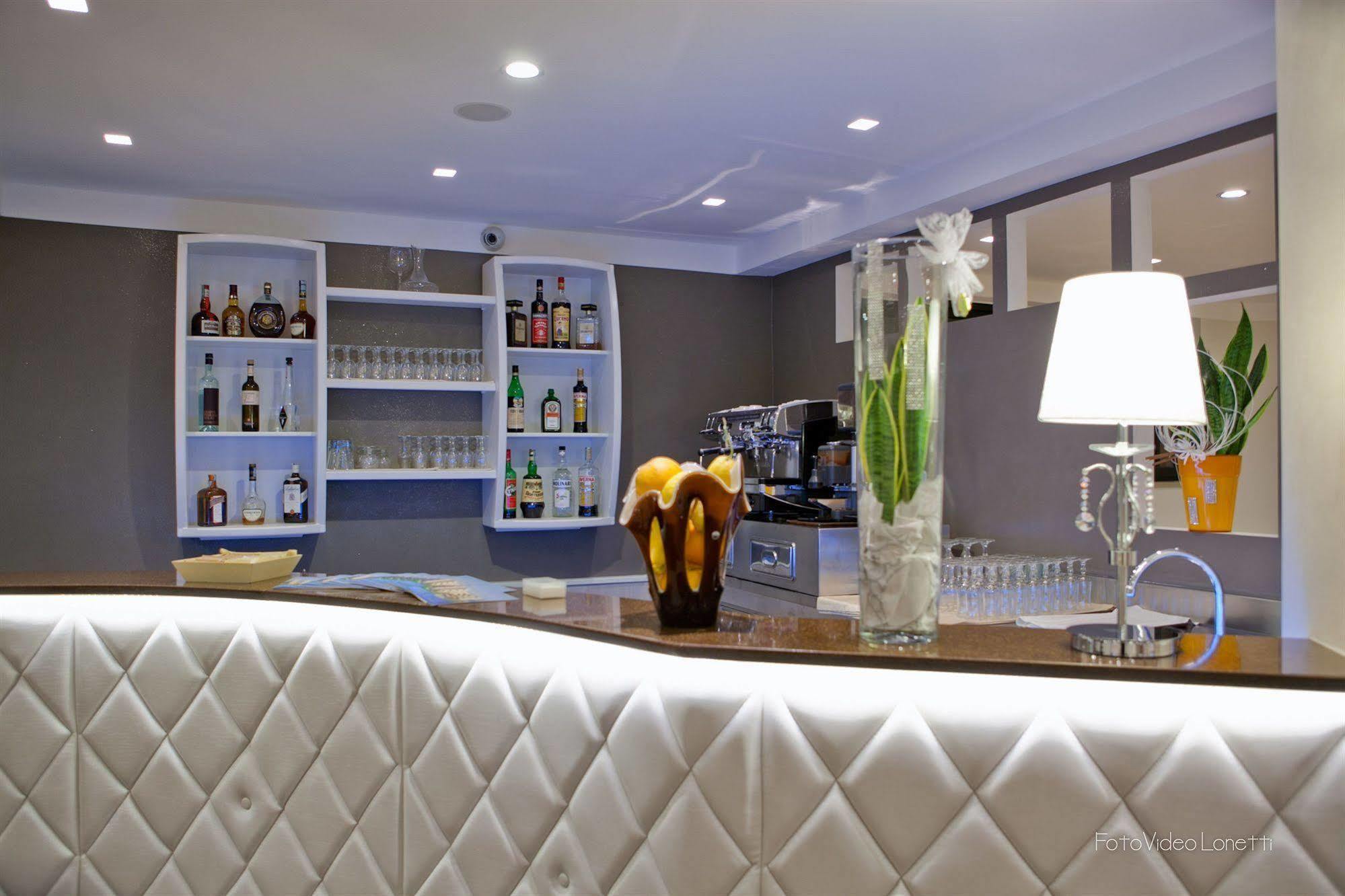 Hotel Melissa ตอร์เร เมลิสซา ภายนอก รูปภาพ