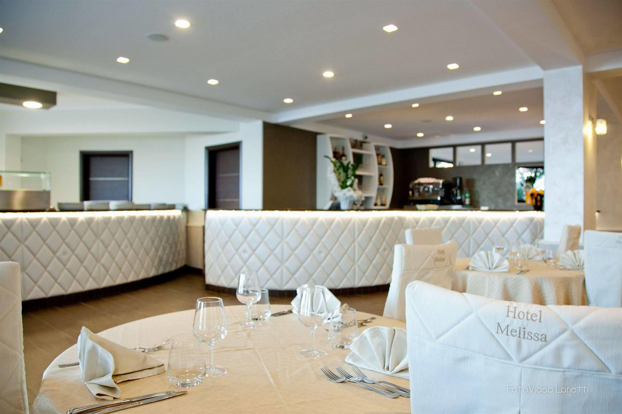 Hotel Melissa ตอร์เร เมลิสซา ภายนอก รูปภาพ